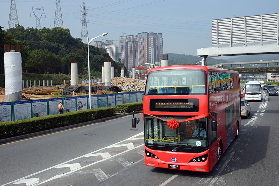 深圳公交 比亚迪k8s纯电动双层巴士投放仪式