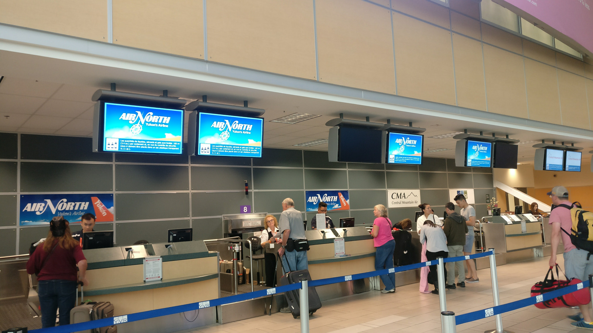 check in counter air north机队共13部 包括3部波音737-500,1部波音