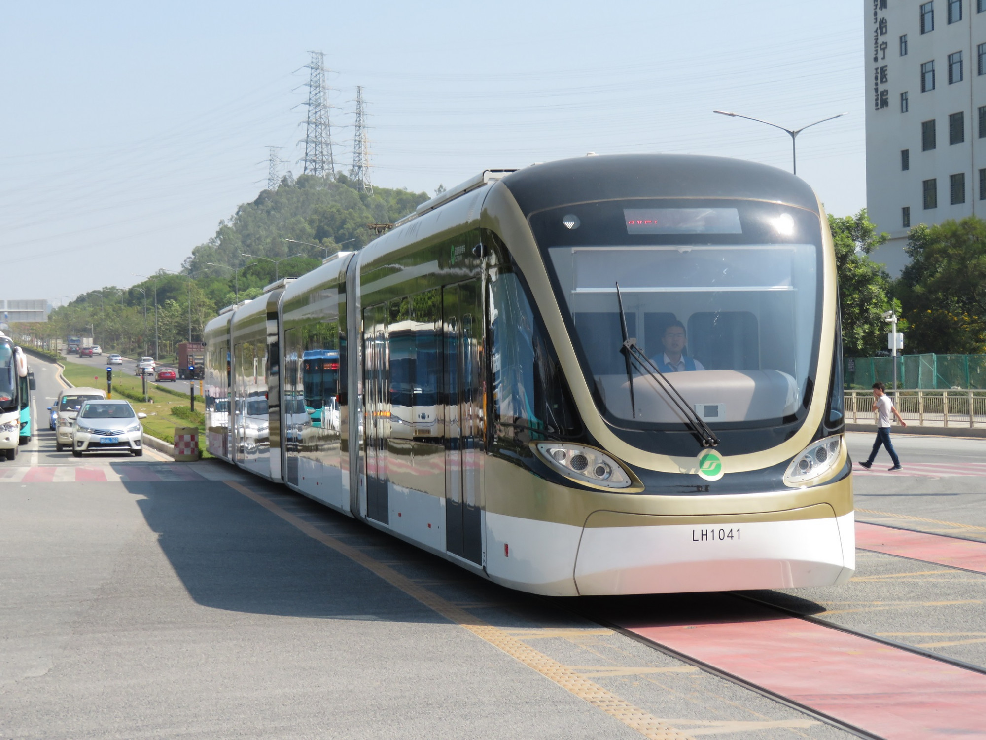 深圳龙华有轨电车