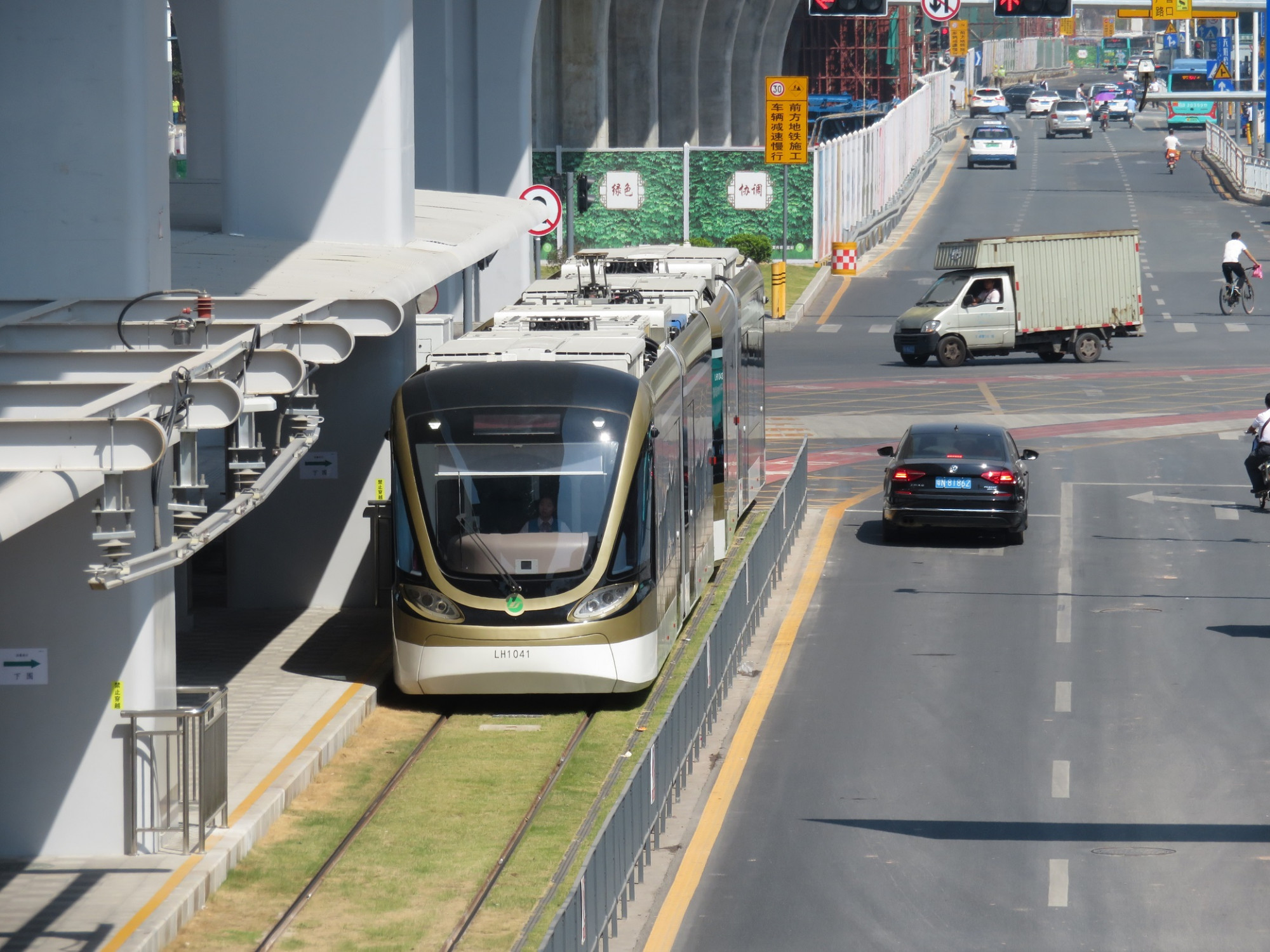 深圳龙华有轨电车 - 港外铁路 (r3) - hkitalk.