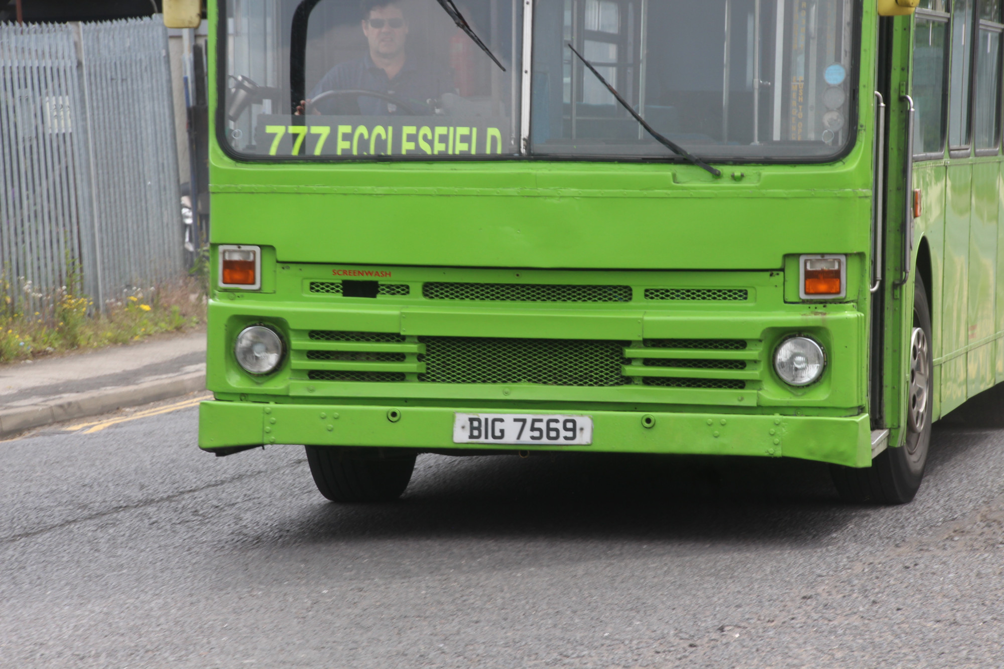 第8部big8085,原英国车牌c157hba   是前九巴3bl64-dh5054,曾於