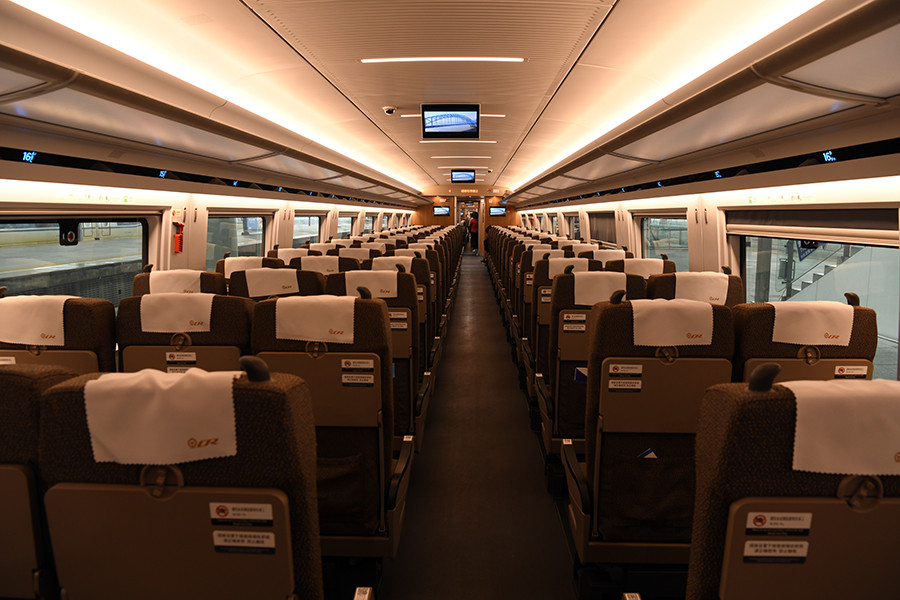 [首尝高铁香港段] 动感号 vs. 复兴号一等座 (多图)