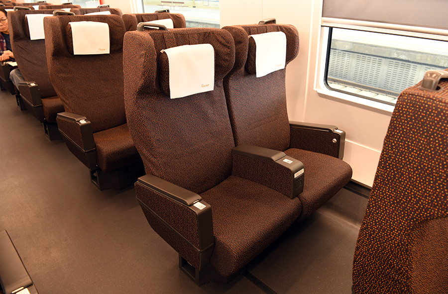 [首尝高铁香港段] 动感号 vs. 复兴号一等座 (多图)