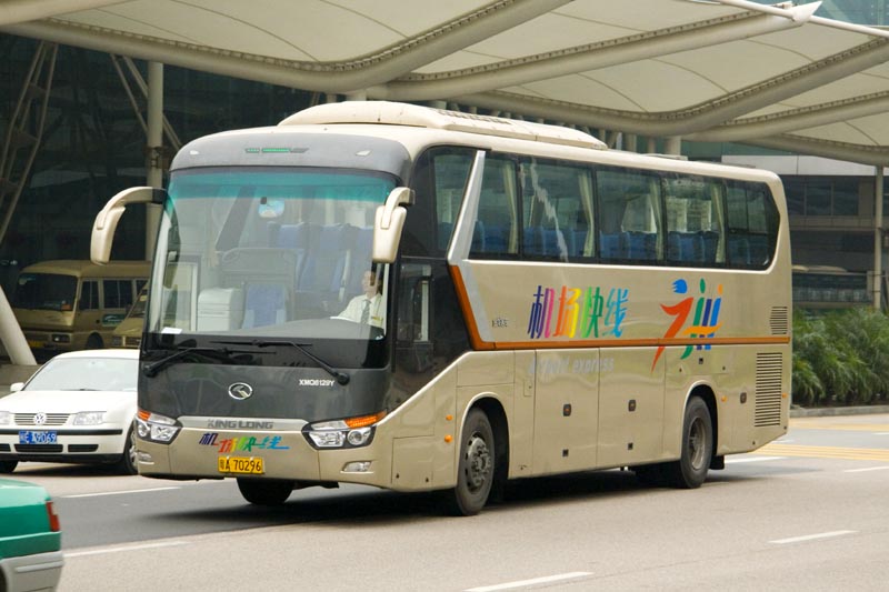 复活节新白云机场小游   机场快线 厦门金龙xmq6129y