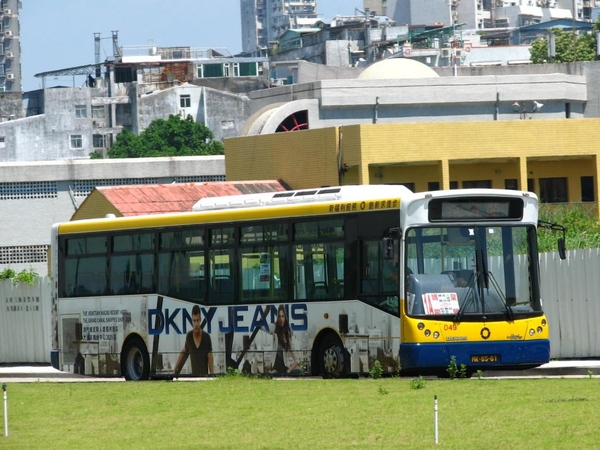 bus19051.JPG